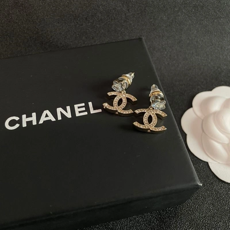 Chanel Earrings Stylish 221452