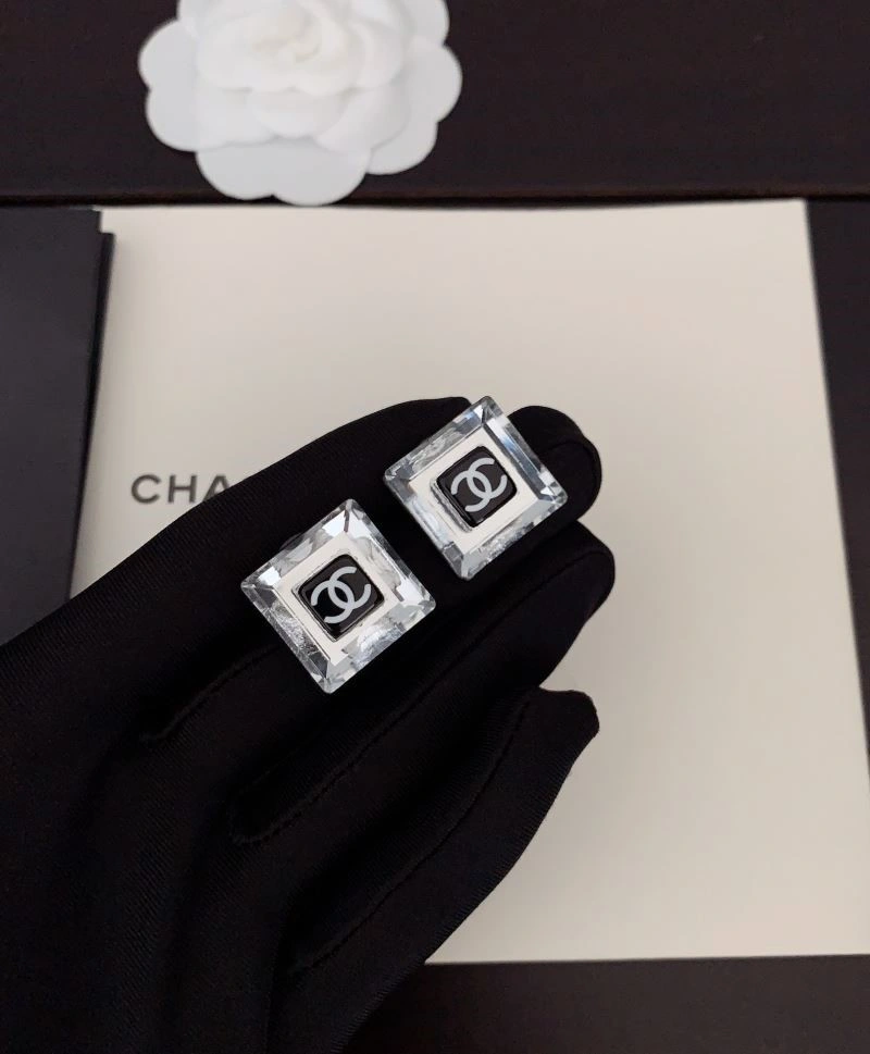 Chanel Earrings HighPerformance 221302