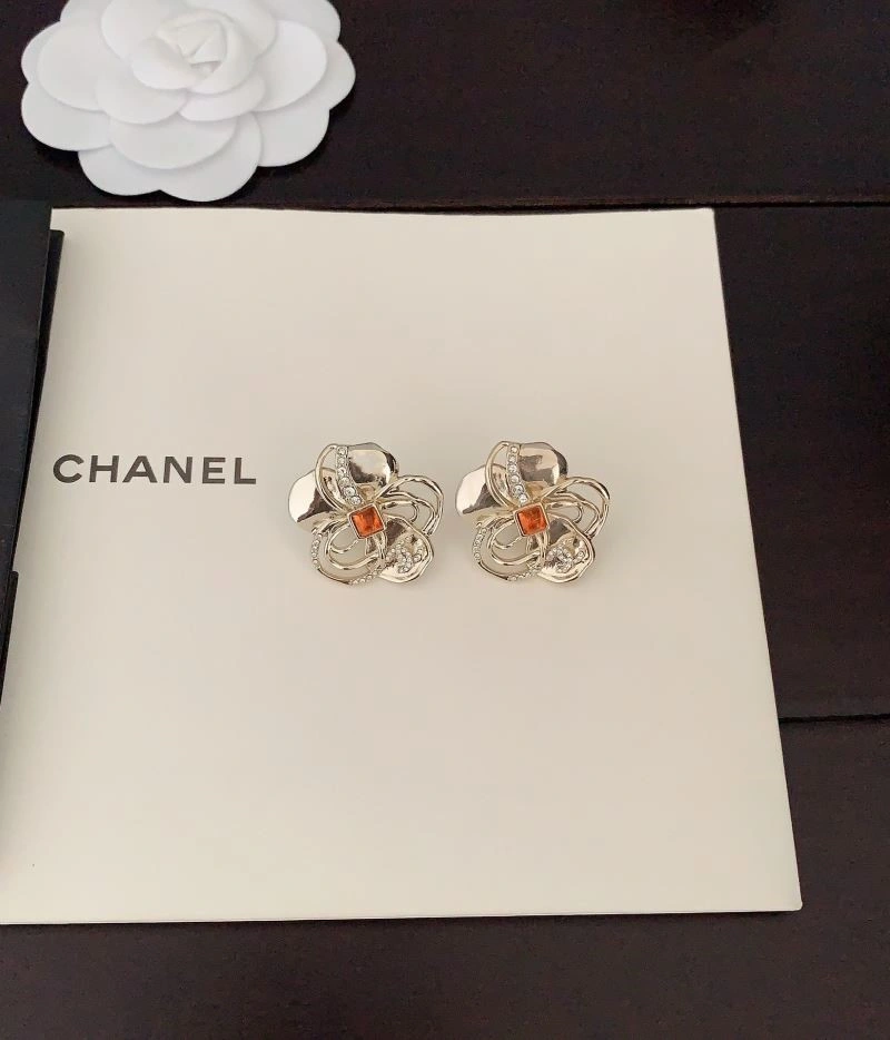 Chanel Earrings Compact 221367