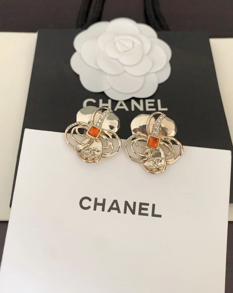 Chanel Earrings Compact 221367