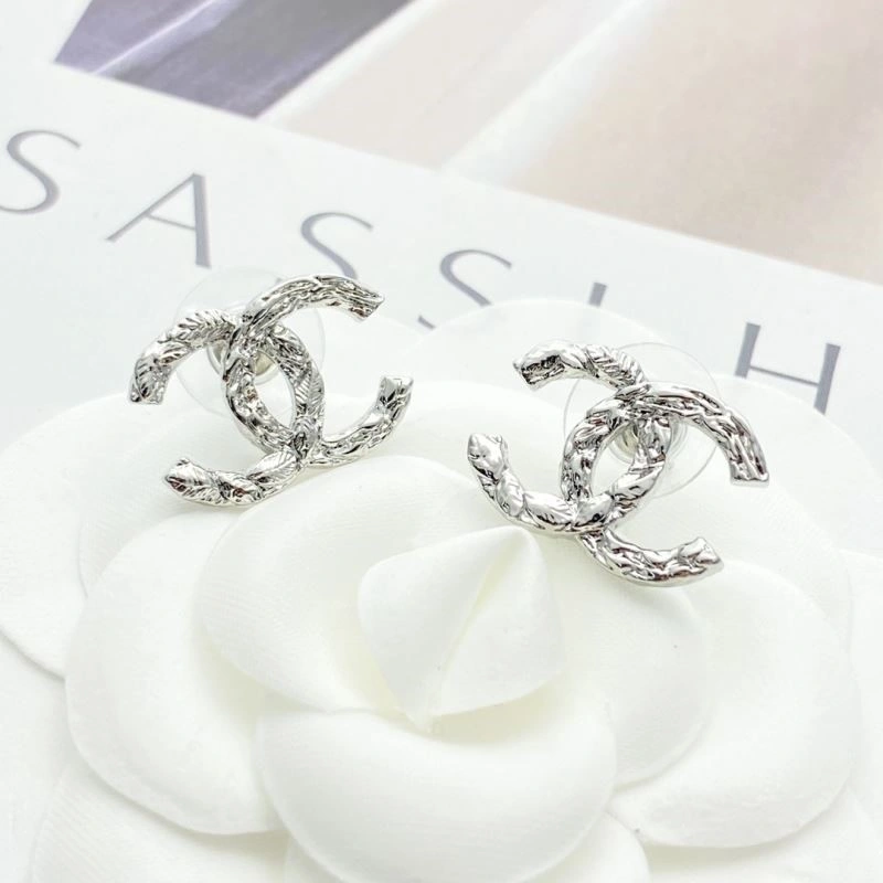 Unique Chanel Earrings 221297