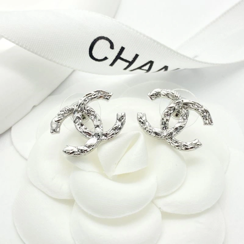 Unique Chanel Earrings 221297