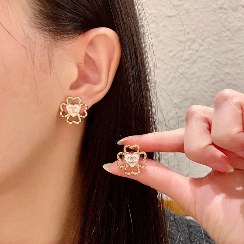 Refined Chanel Earrings 221294