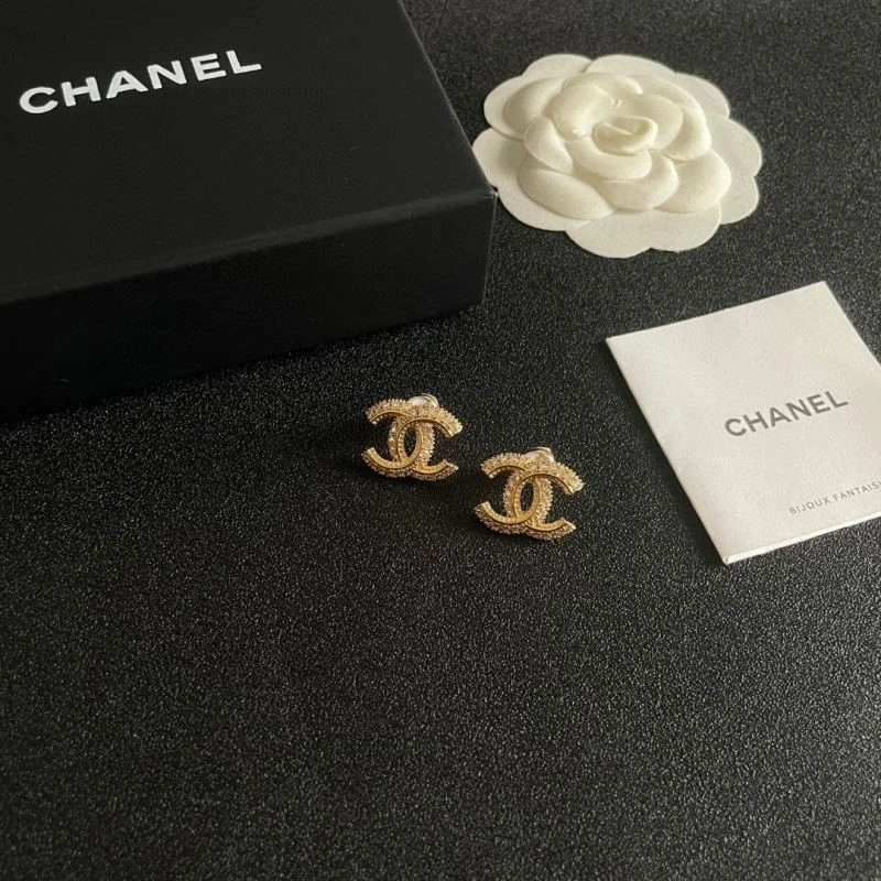 HighPerformance Chanel Earrings 221284