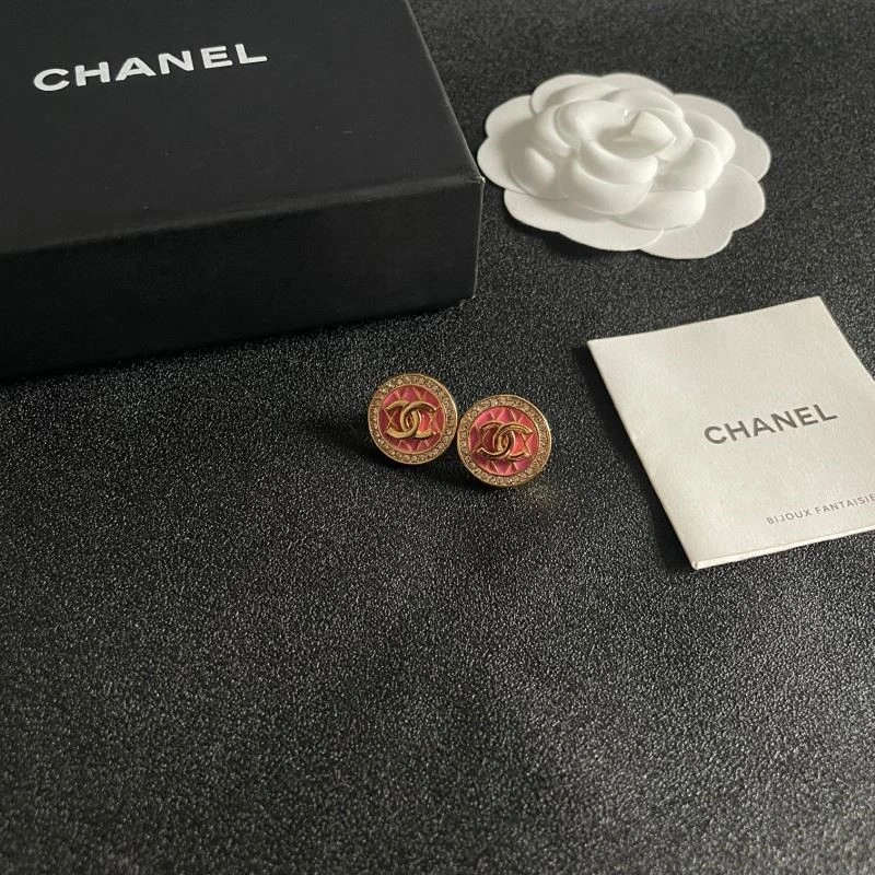 Comfortable Chanel Earrings 221270