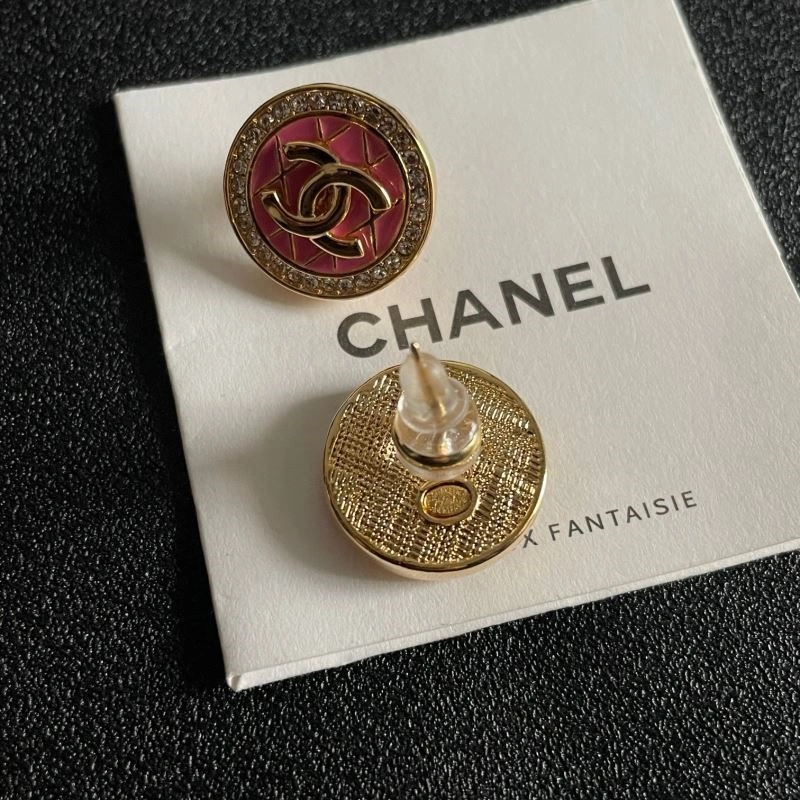 Comfortable Chanel Earrings 221270