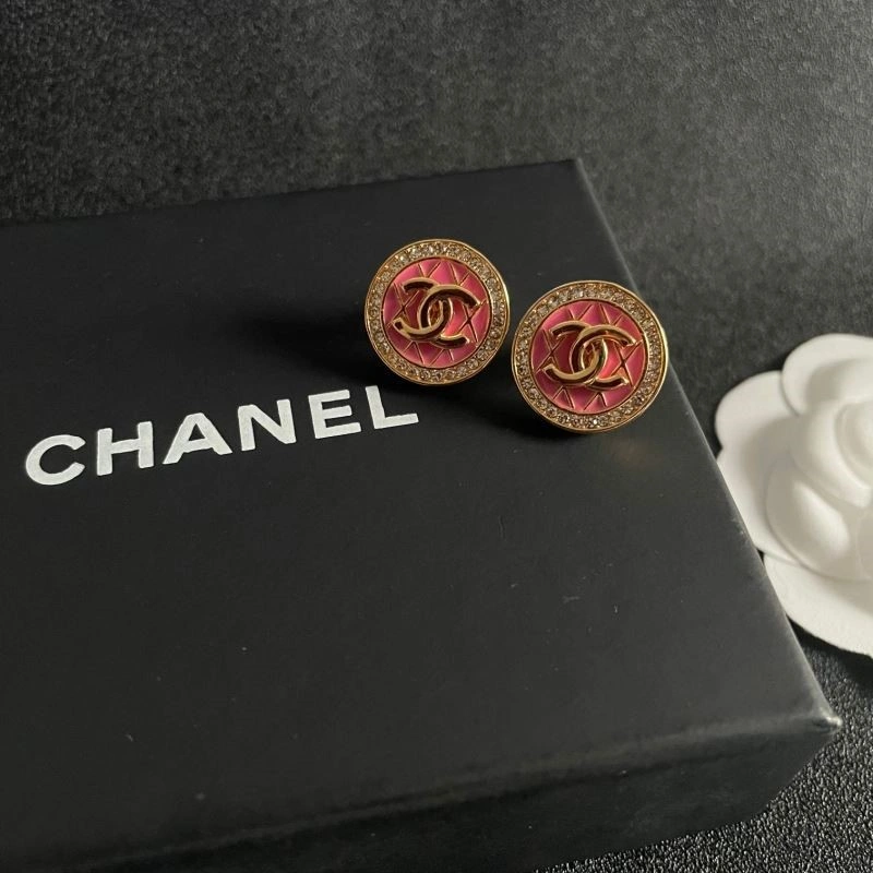 Comfortable Chanel Earrings 221270