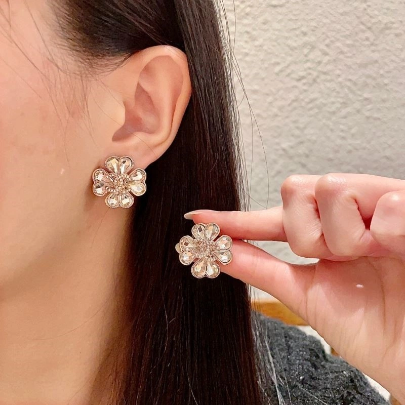 HighQuality Chanel Earrings 221281