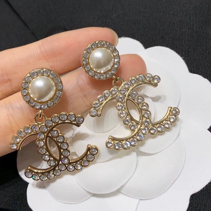 Chanel Earrings Sleek 221248