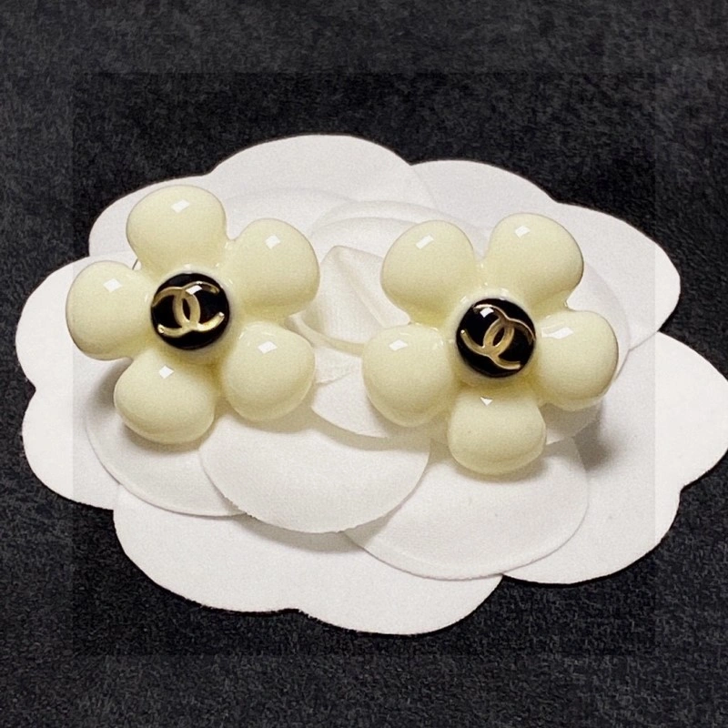 FashionForward Chanel Earrings 221252