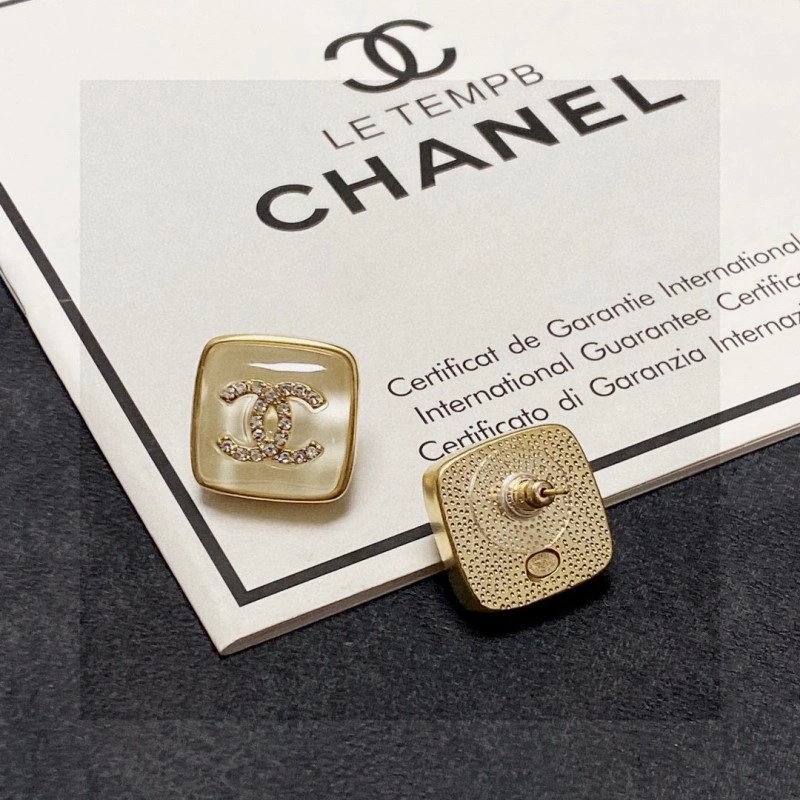 Chanel Earrings Comfortable 221243