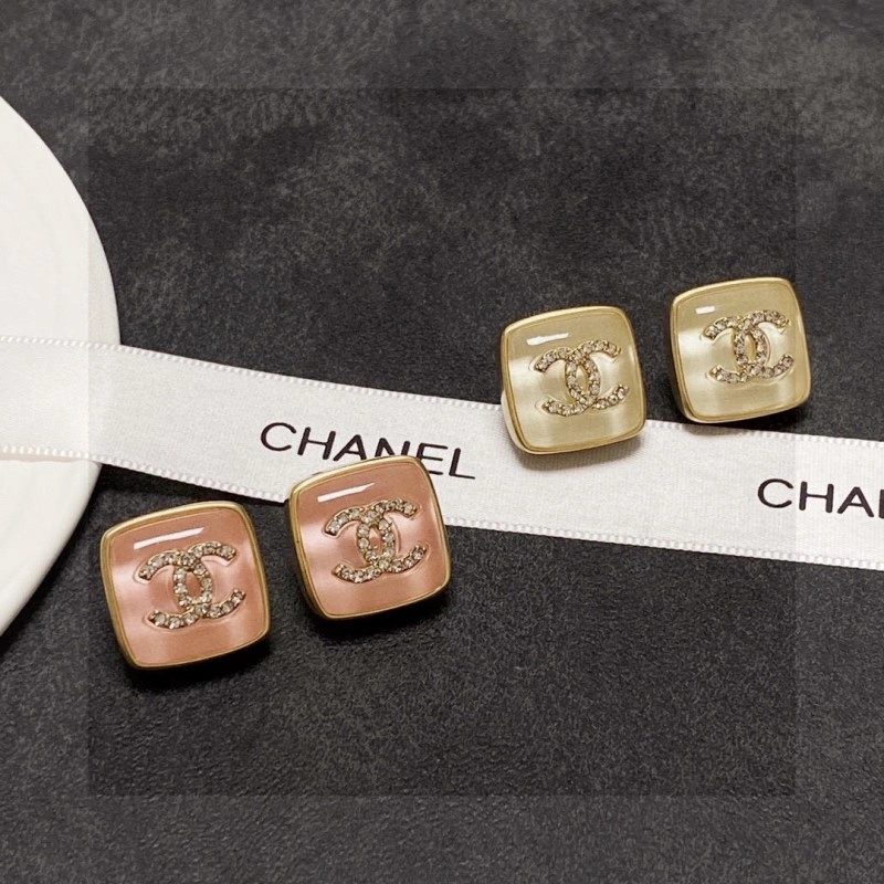 Chanel Earrings Comfortable 221243