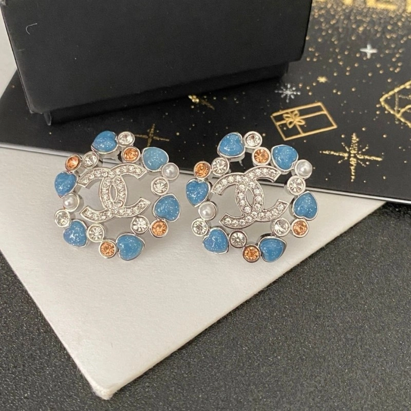 Lightweight Chanel Earrings 221245