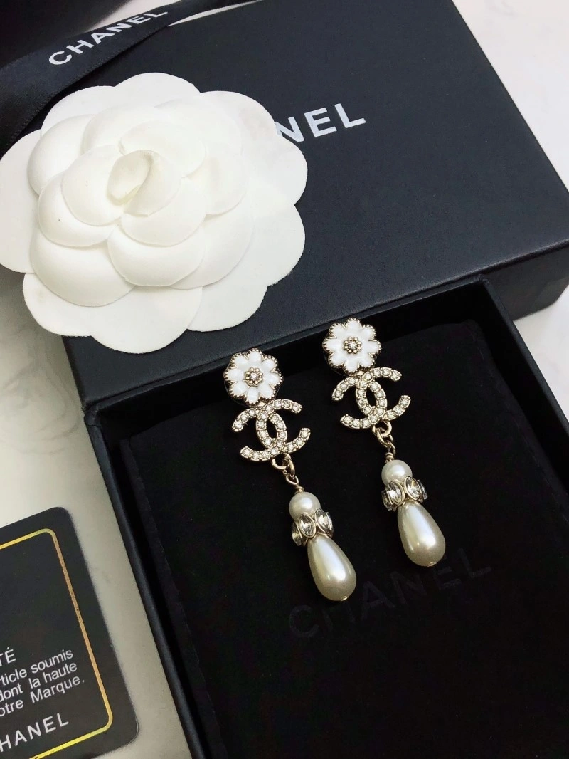 Chanel Earrings SmoothTexture 221241