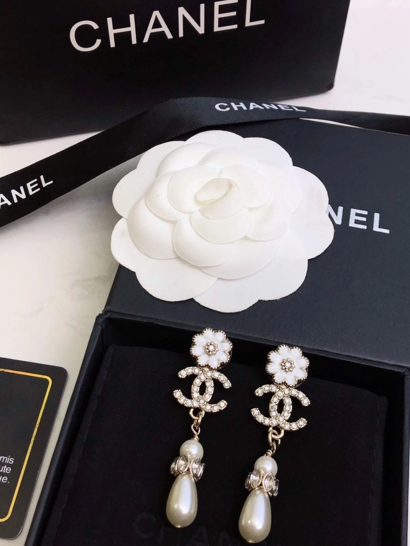 Chanel Earrings SmoothTexture 221241