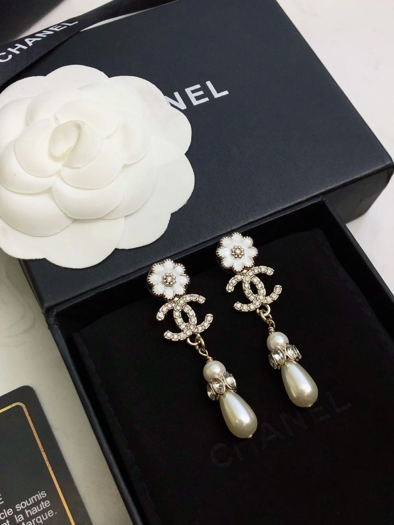 Chanel Earrings SmoothTexture 221241