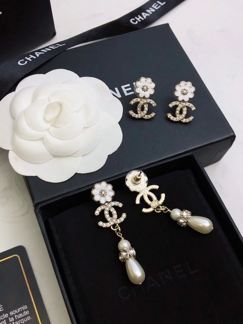Chanel Earrings SmoothTexture 221241
