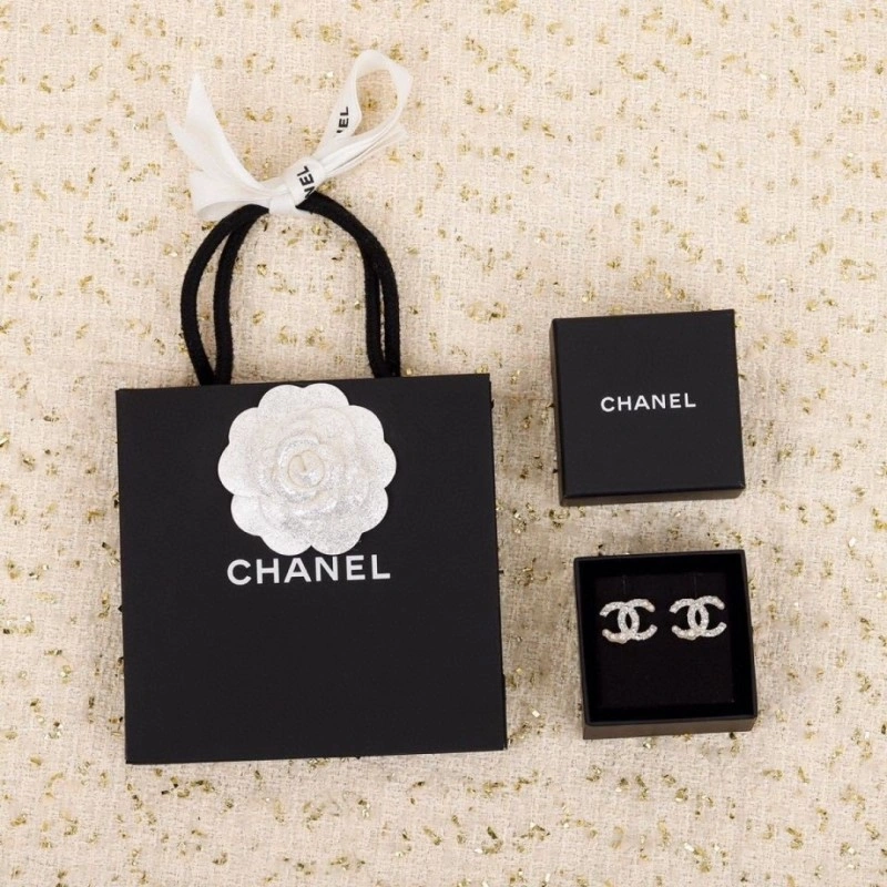 TechFriendly Chanel Earrings 221220