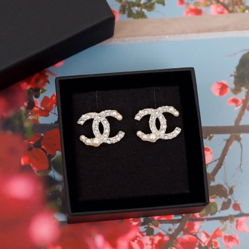 TechFriendly Chanel Earrings 221220