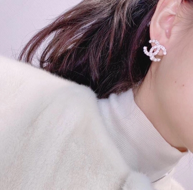 TechFriendly Chanel Earrings 221220