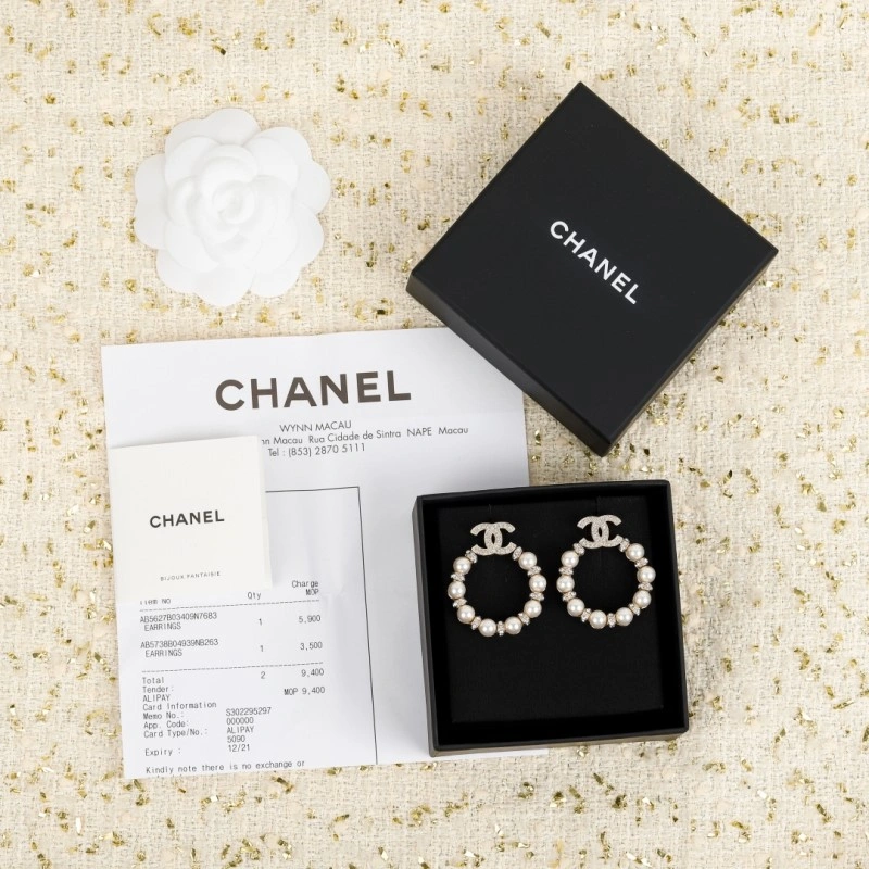 Compact Chanel Earrings 221214