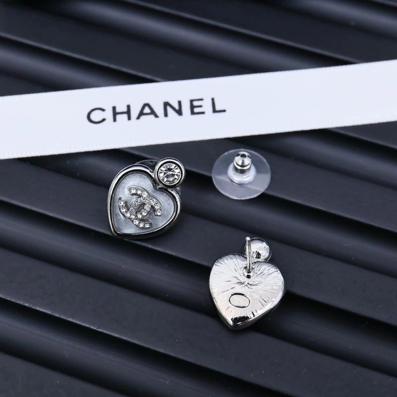 Chanel Earrings EyeCatching 221217