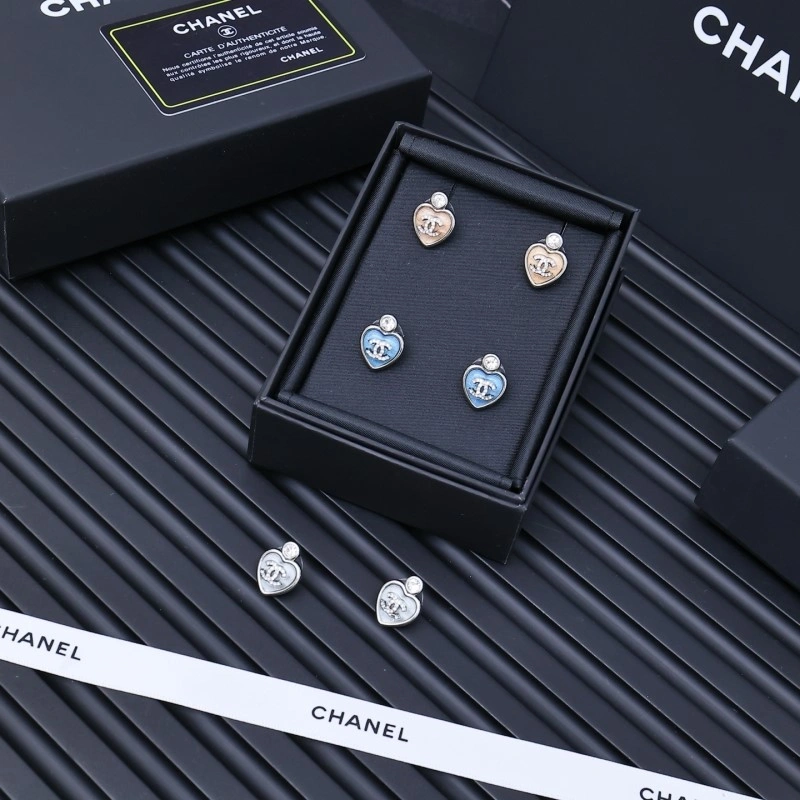 Chanel Earrings EyeCatching 221217