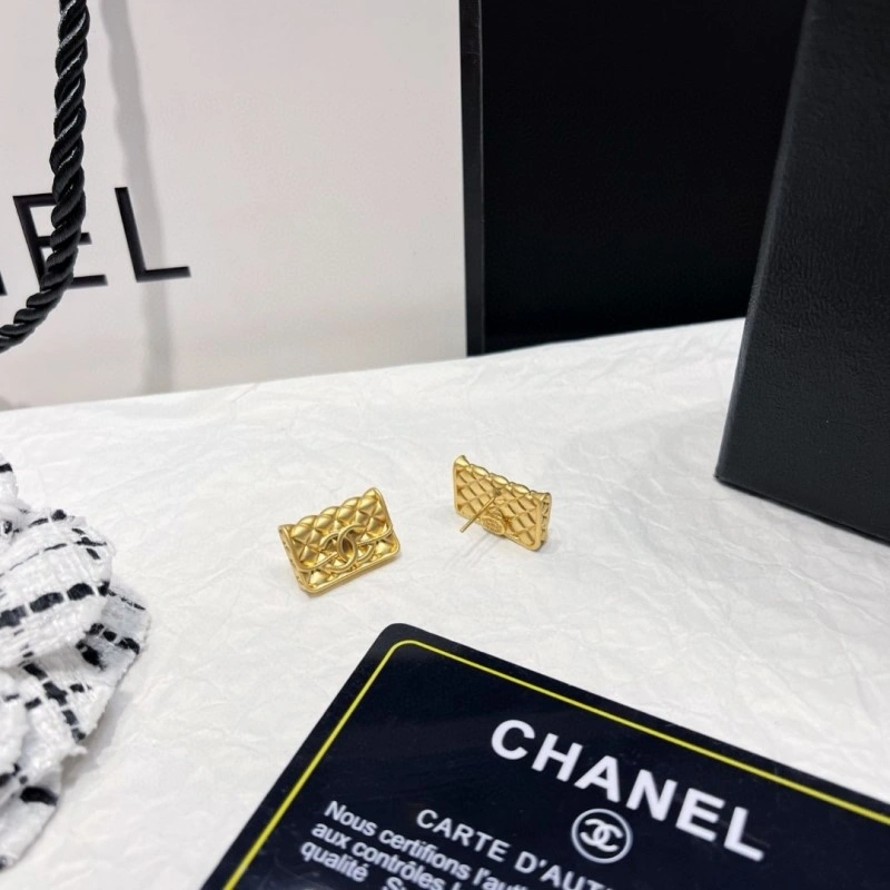 HighPerformance Chanel Earrings 221212