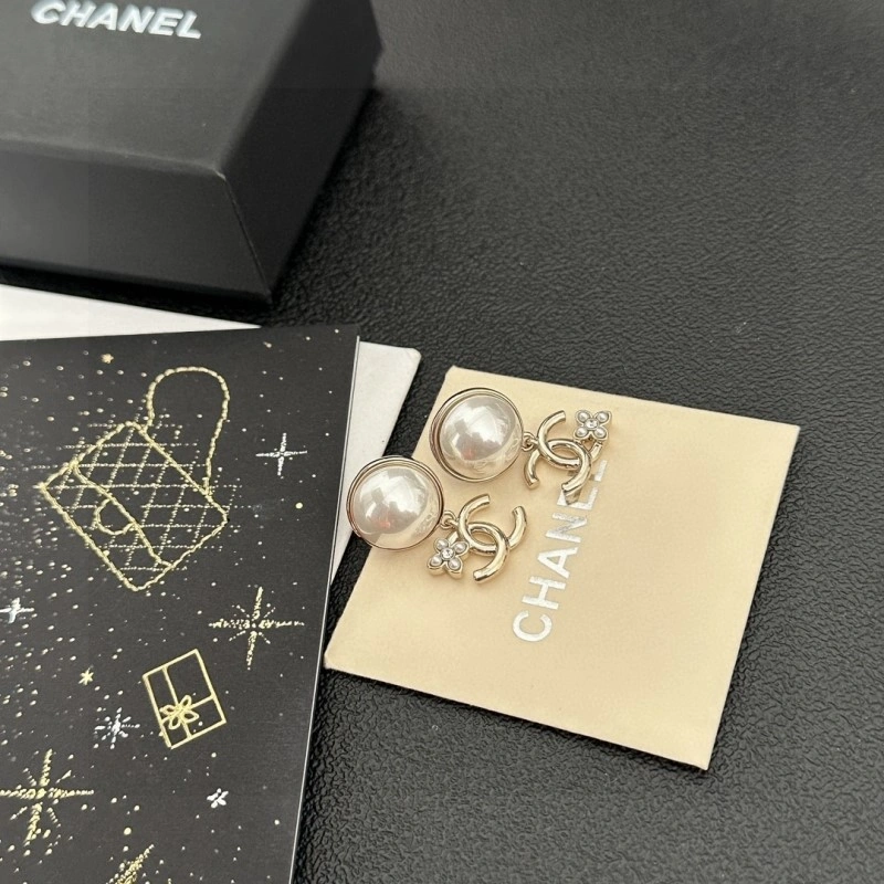 WellDesigned Chanel Earrings 221211