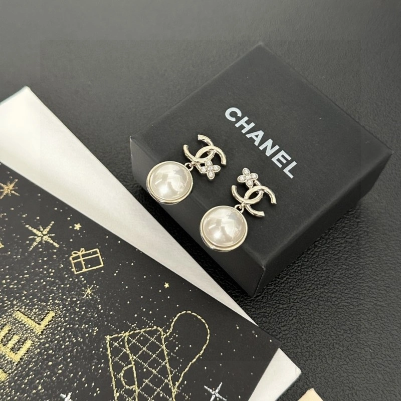 WellDesigned Chanel Earrings 221211