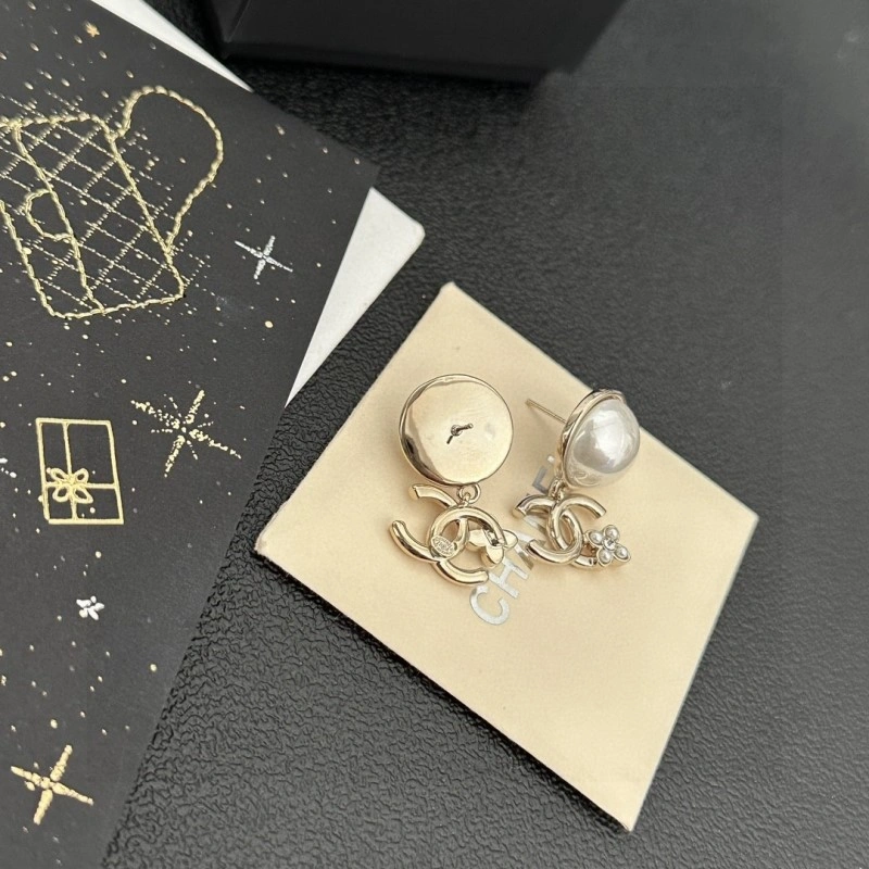 WellDesigned Chanel Earrings 221211