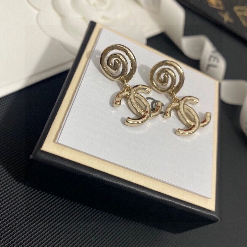 Chanel Earrings Compact 221205