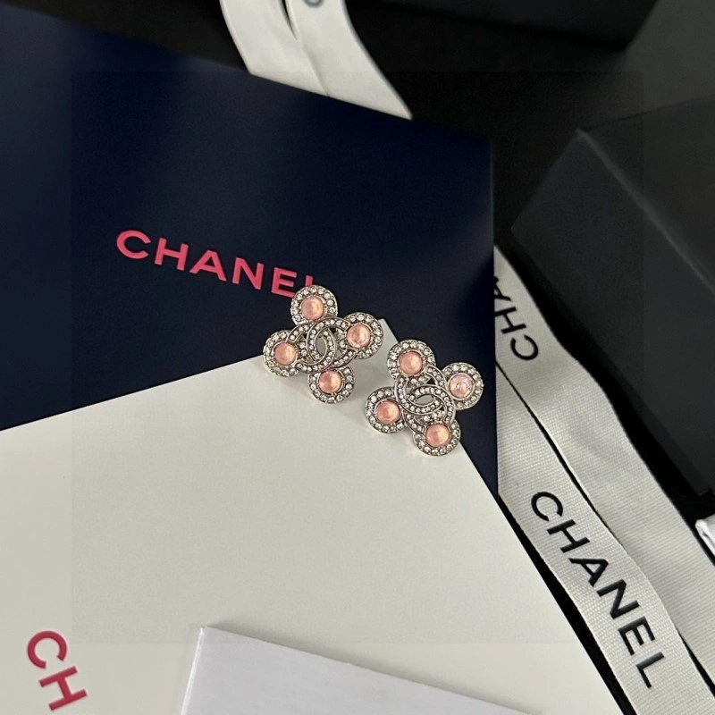Chanel Earrings Snug 221204