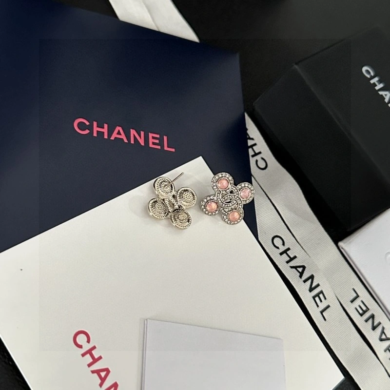 Chanel Earrings Snug 221204