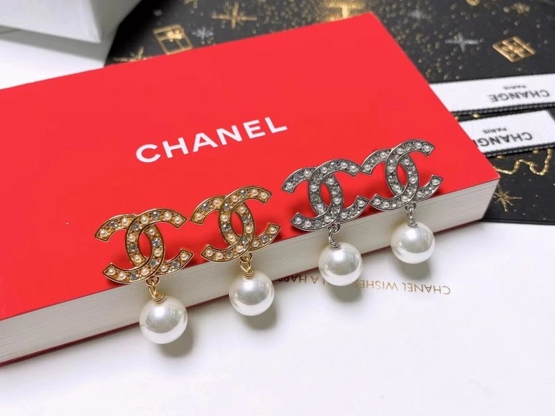 Breathable Chanel Earrings 221193