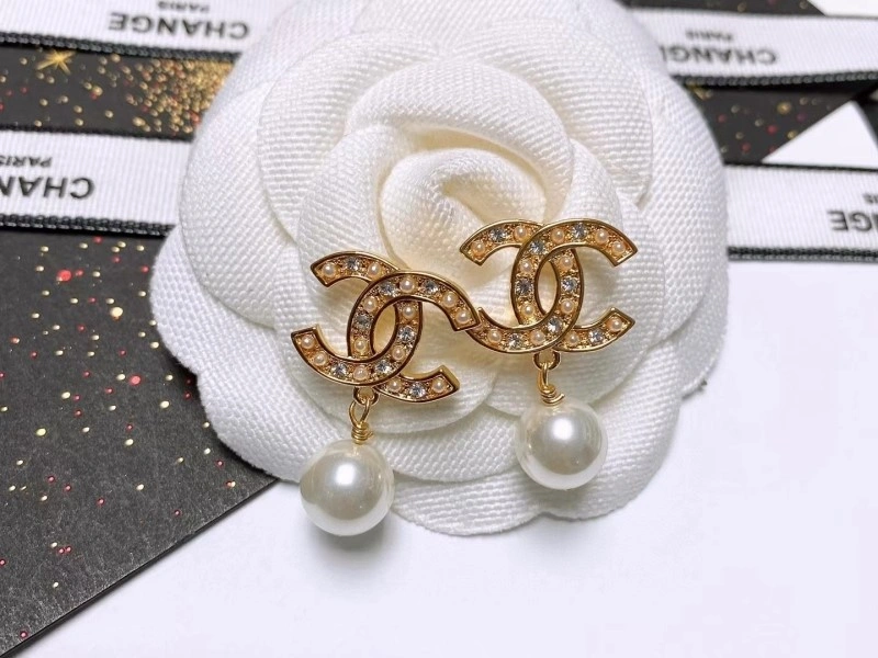 Breathable Chanel Earrings 221193