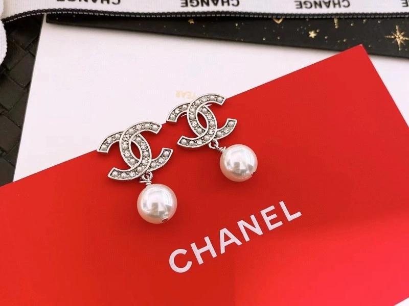 Breathable Chanel Earrings 221193