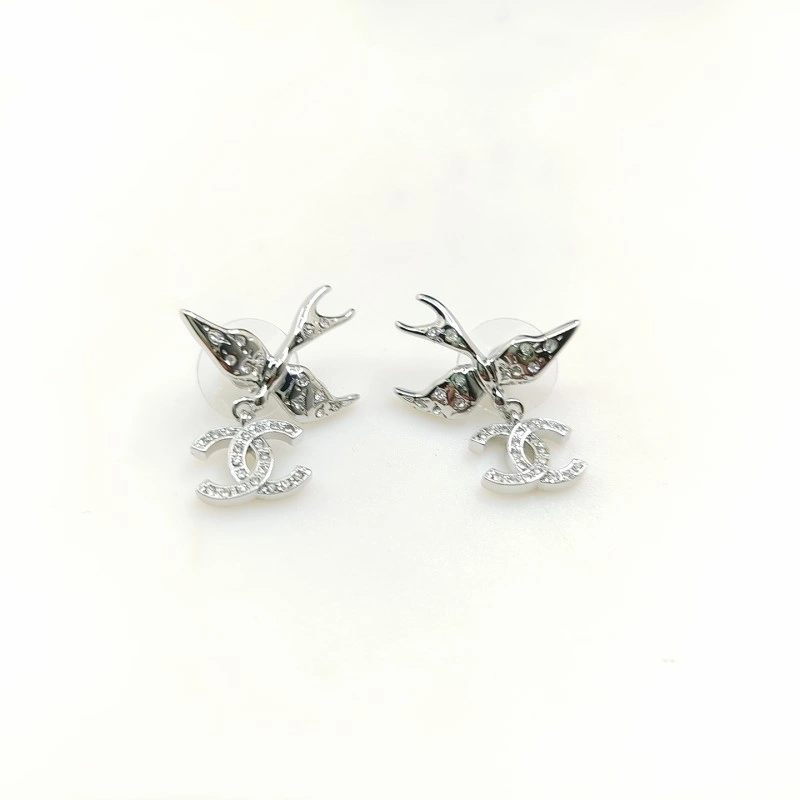 Breathable Chanel Earrings 221240
