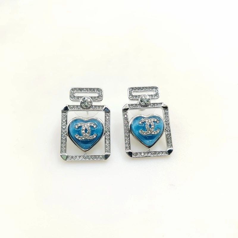 Chanel Earrings Trendsetting 221180