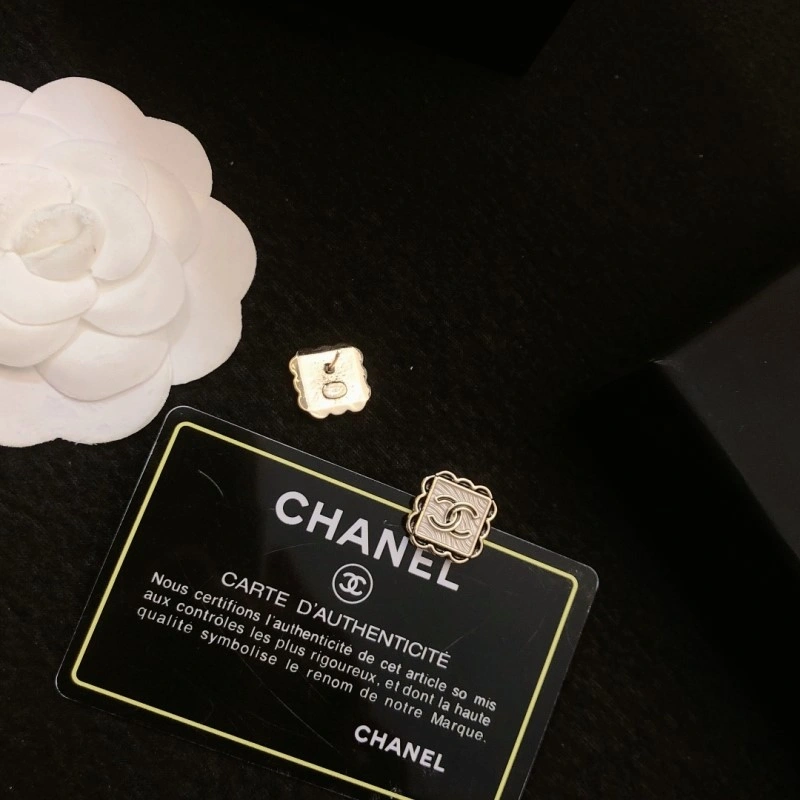 MoistureWicking Chanel Earrings 221161