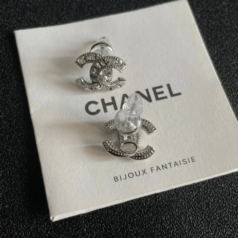 Chanel Earrings MoistureWicking 221163