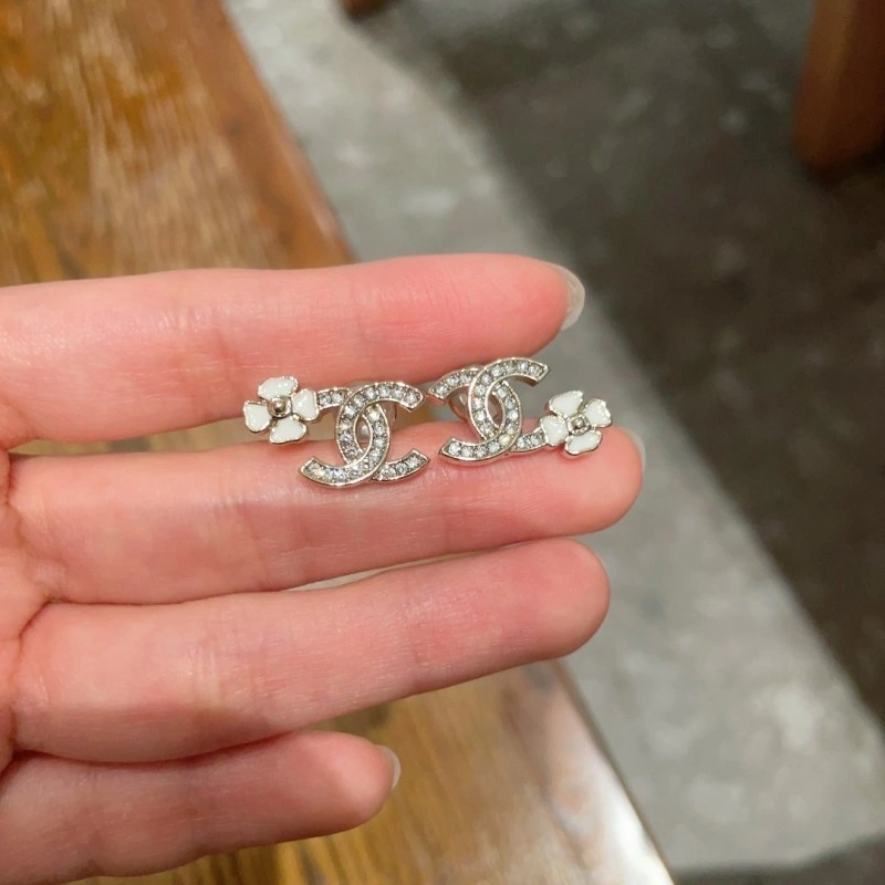 Premium Chanel Earrings 221149