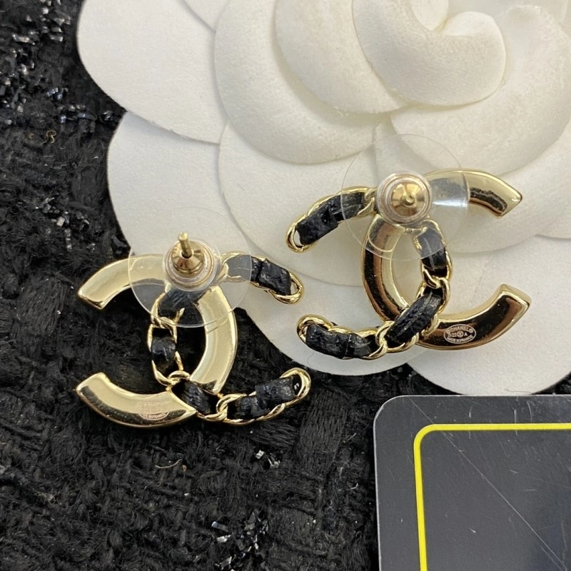 Compact Chanel Earrings 221221