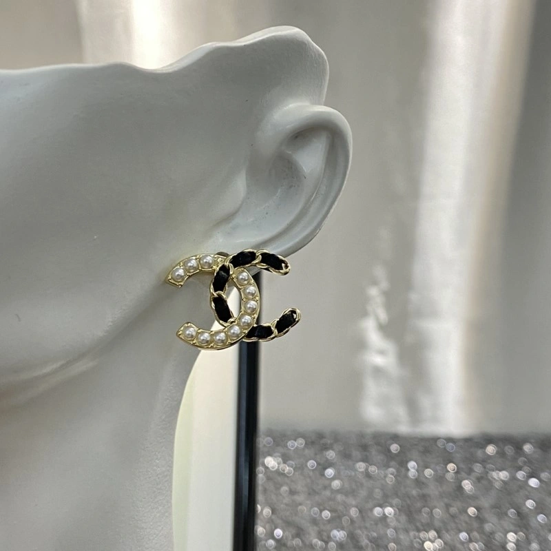 Compact Chanel Earrings 221221