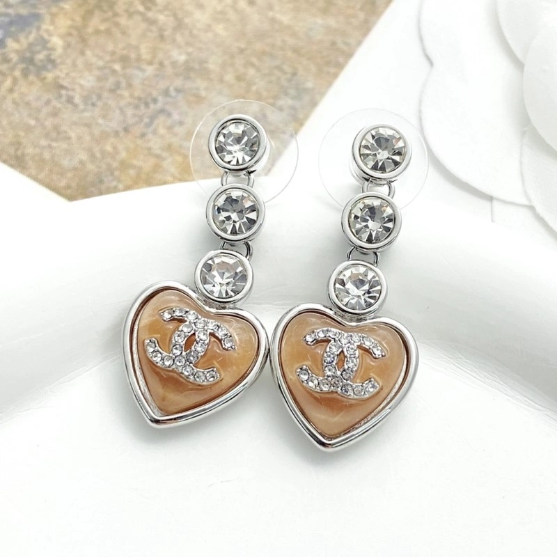 Lightweight Chanel Earrings 221132