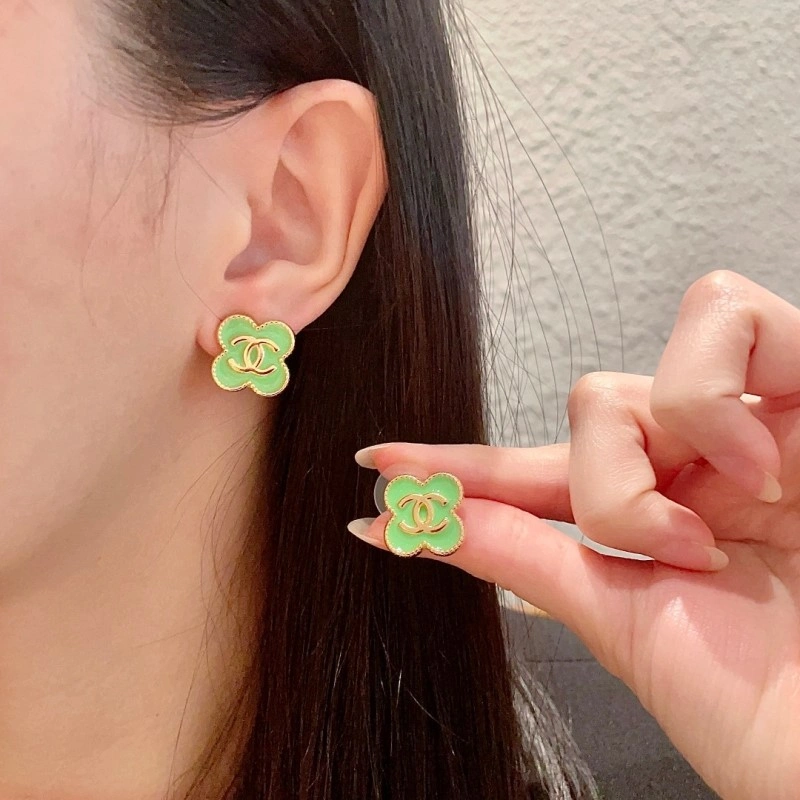 Durable Chanel Earrings 221110