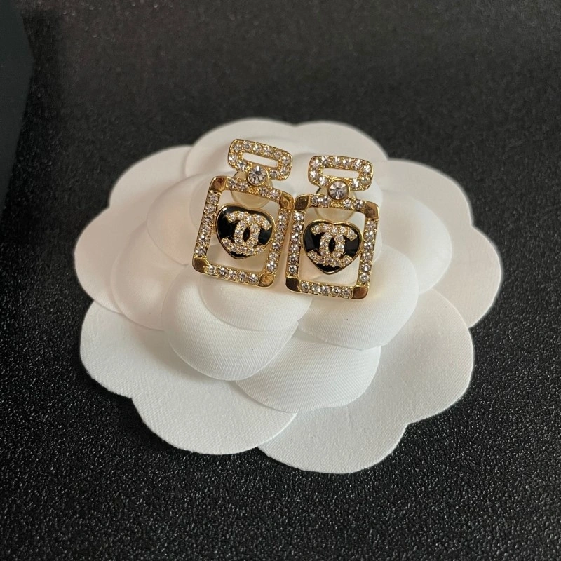 Compact Chanel Earrings 221116
