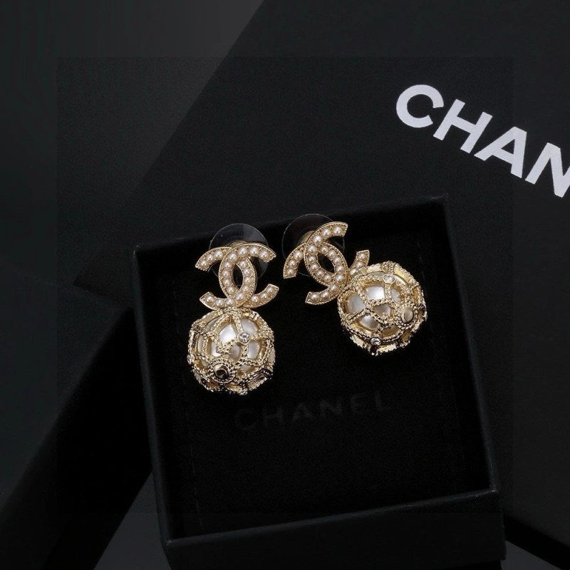 Chanel Earrings Breathable 221158