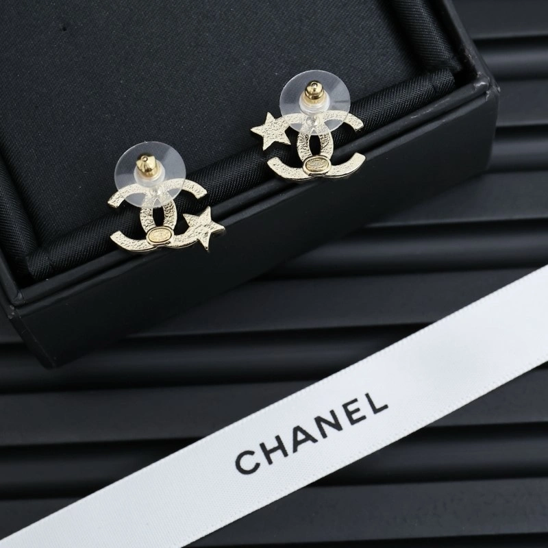 Sleek Chanel Earrings 221077