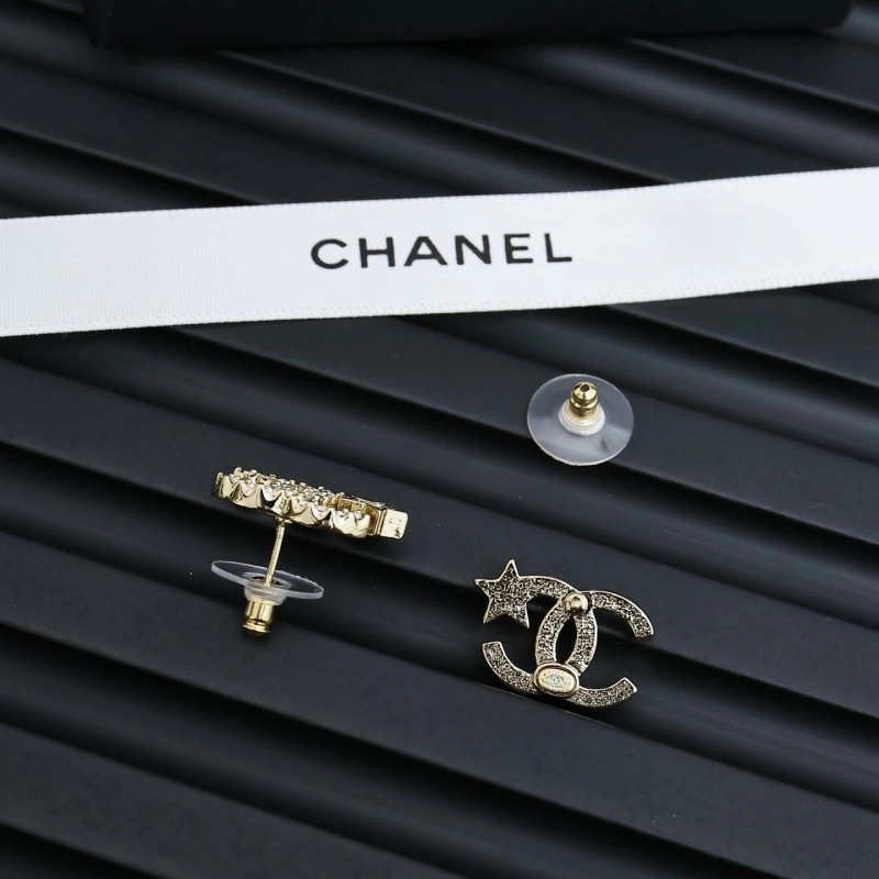 Sleek Chanel Earrings 221077